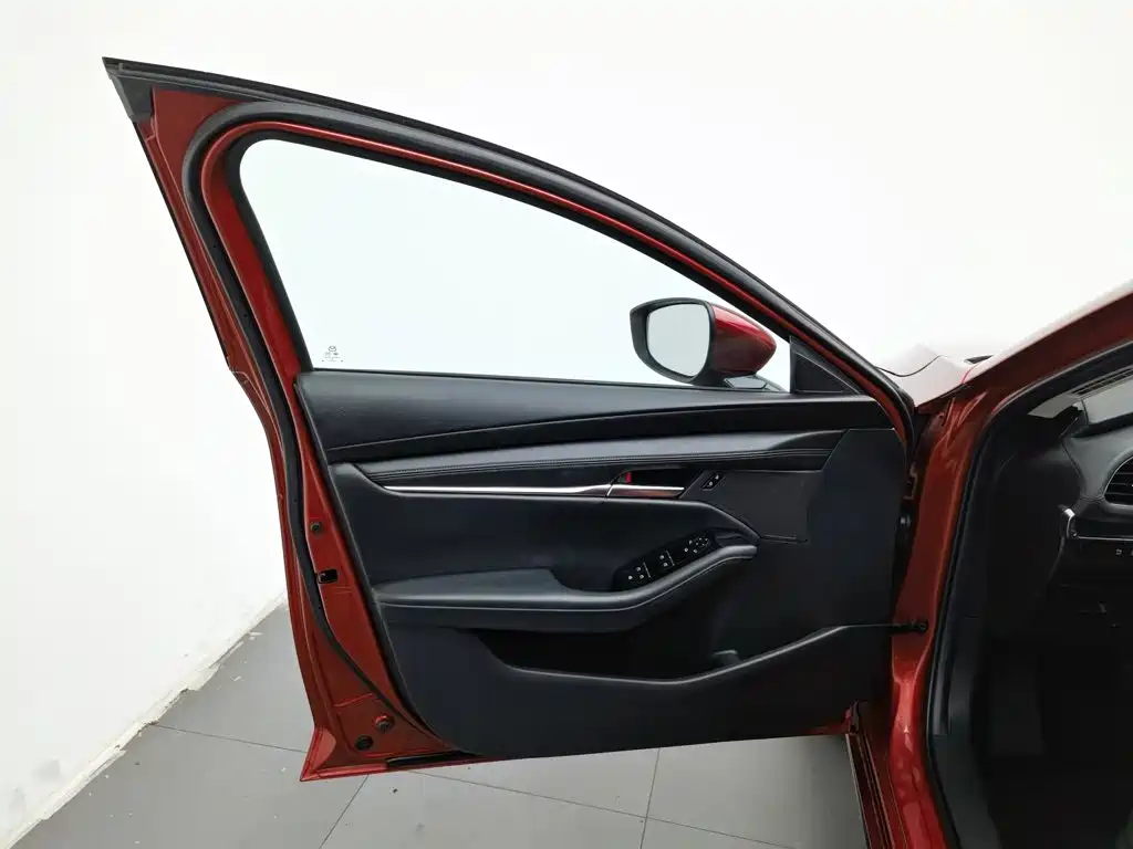 Mazda 3 Axela — миниатюра 8