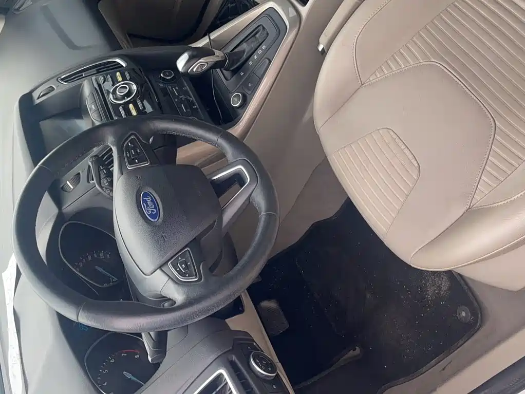 Ford Focus — миниатюра 12