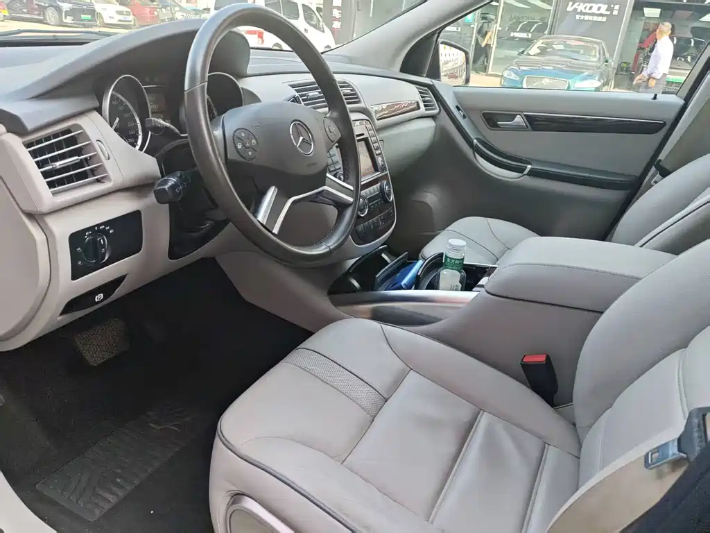 Mercedes-Benz R-Class — миниатюра 6