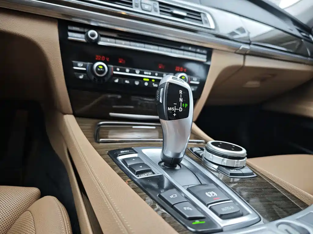BMW 7 Series 7 2009 740Li Luxury
