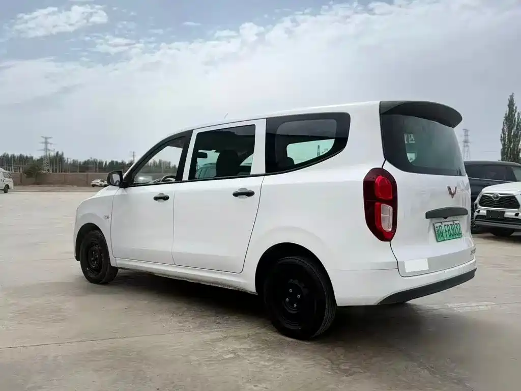 Wuling Hongguang EV — миниатюра 5
