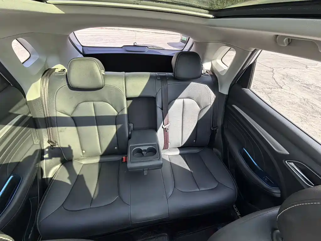 Roewe RX3 — миниатюра 14