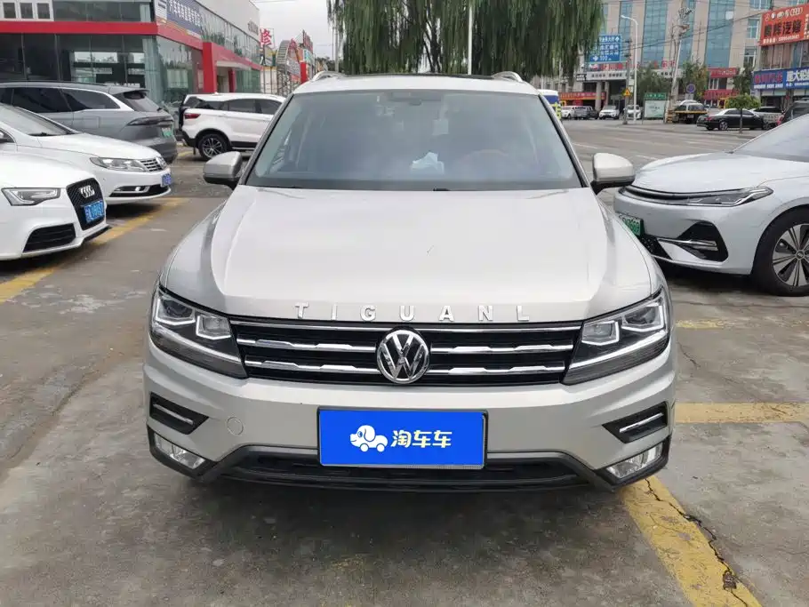 Volkswagen Tiguan L — миниатюра 2