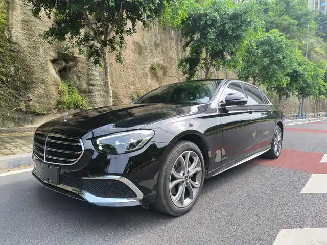 MERCEDES BENZ E CLASS
