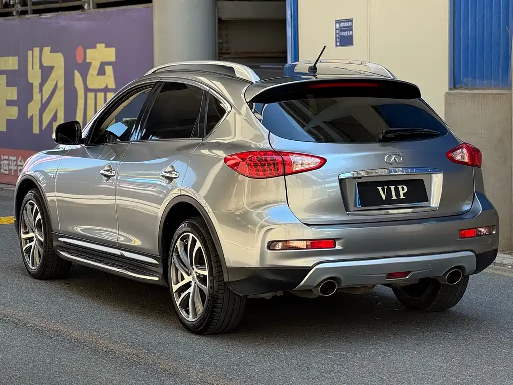 Infiniti QX50 2015 2.5L Luxury