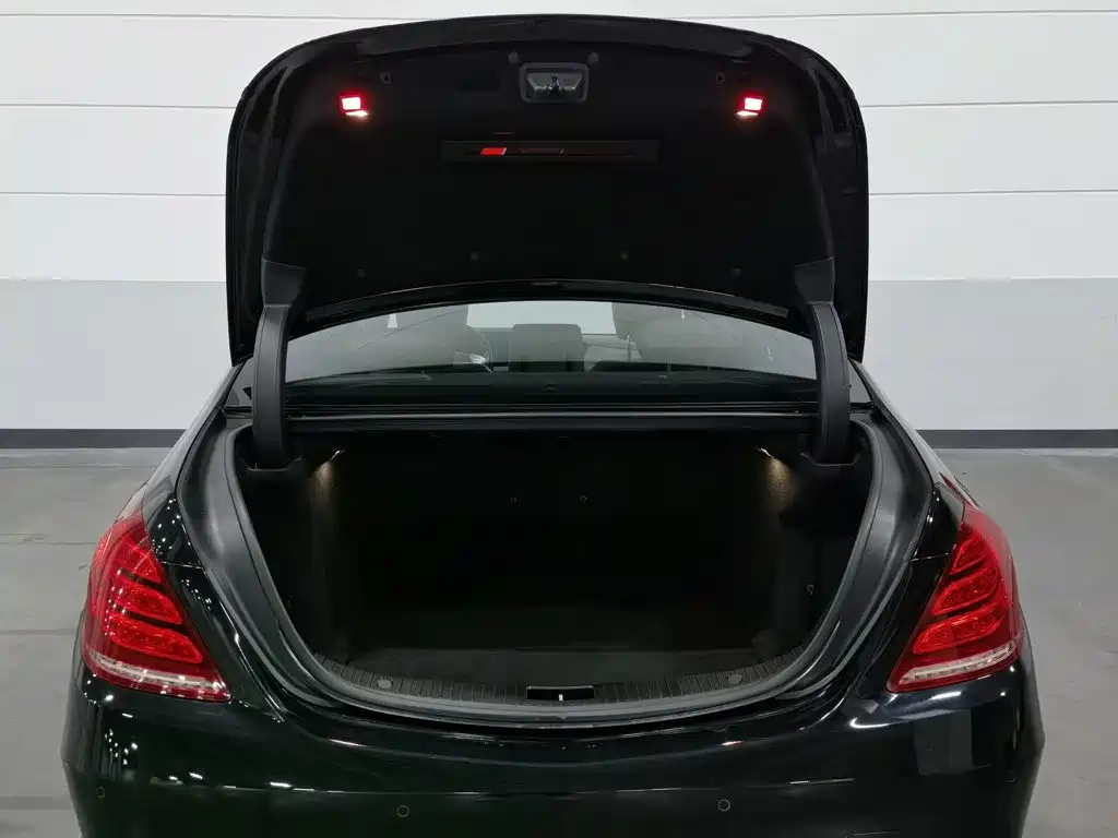Mercedes-Benz S-Class — миниатюра 16