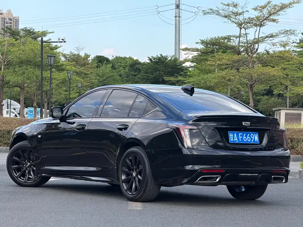 Cadillac CT5 — миниатюра 6