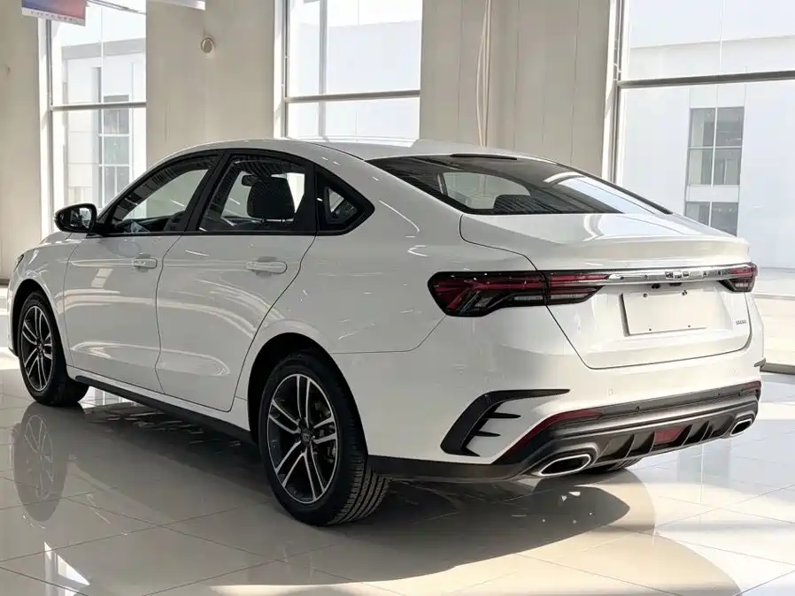 Geely Binrui — миниатюра 9