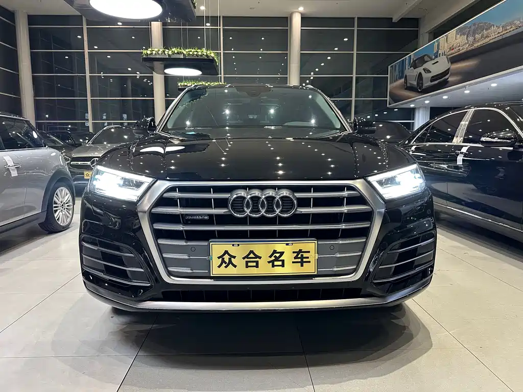 Audi Q5L — миниатюра 2