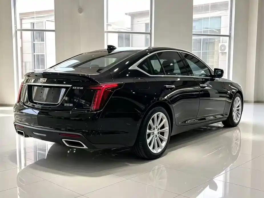 Cadillac CT5 — миниатюра 7
