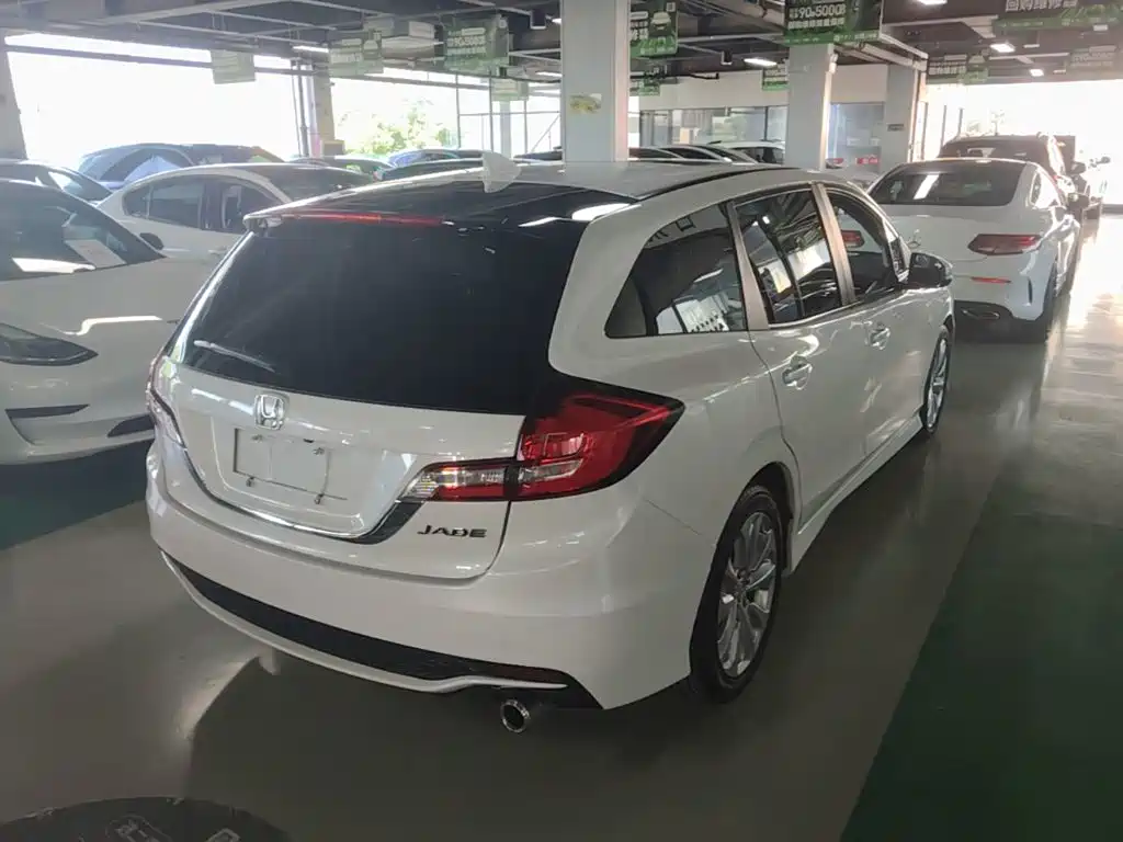 Honda Jade — миниатюра 7