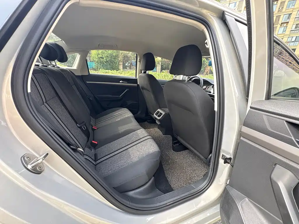 Volkswagen Lavida — миниатюра 15