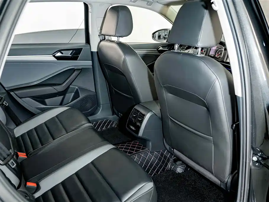 Volkswagen Sagitar — миниатюра 21