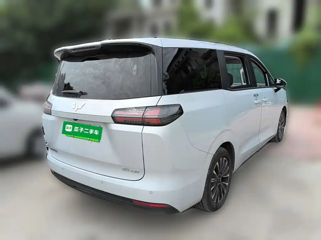 Wuling Xingguang 730 New Energy — миниатюра 10