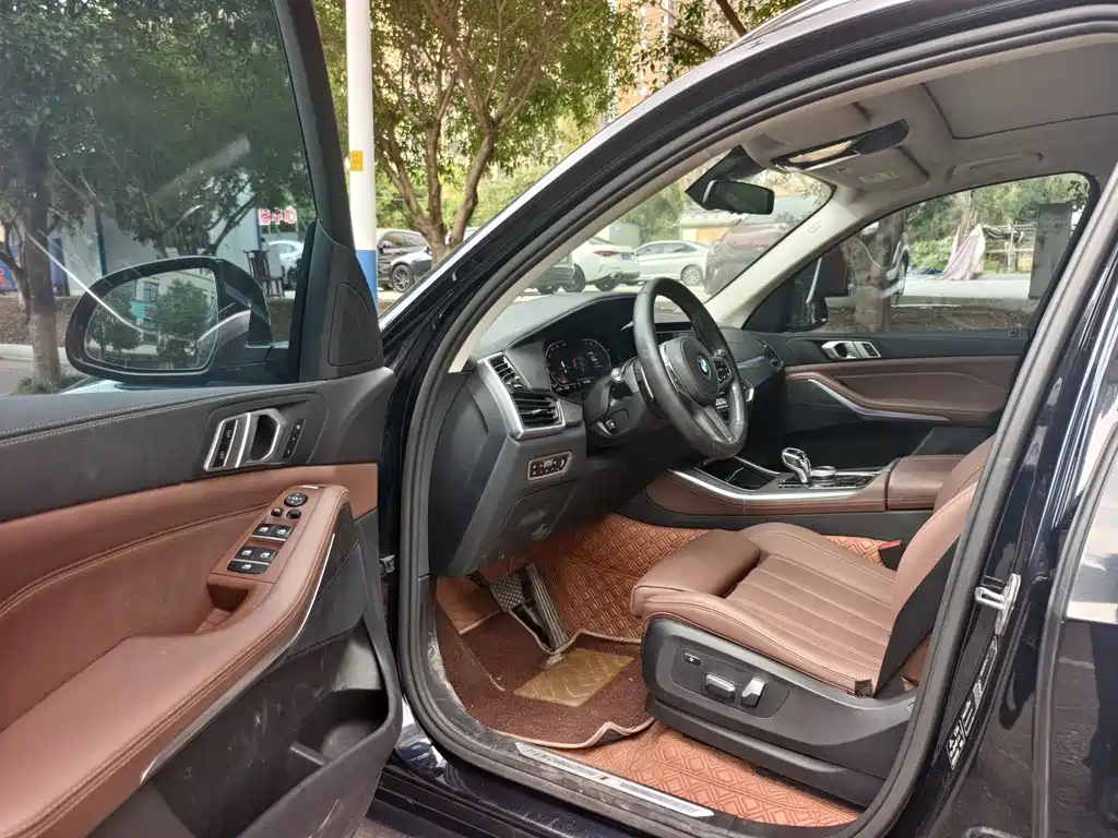 BMW X5 (Import) — миниатюра 6