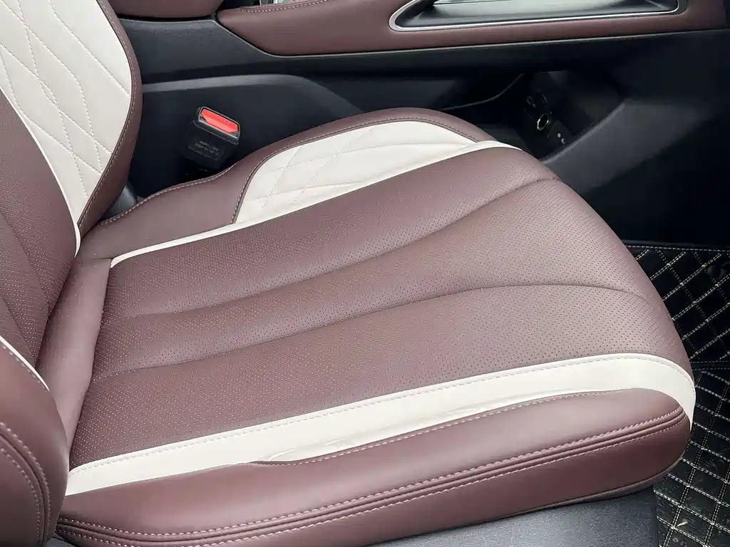 Geely Monjaro L 2021 2.0TD DCT EVO Comfort