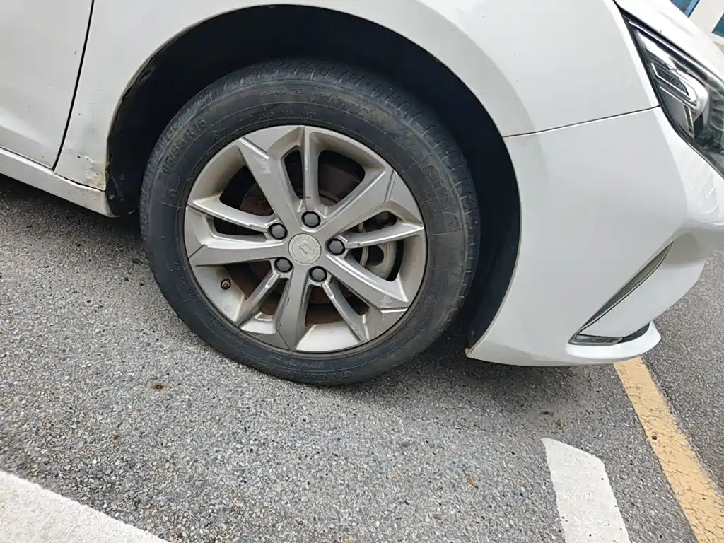 Geely Emgrand GL — миниатюра 8