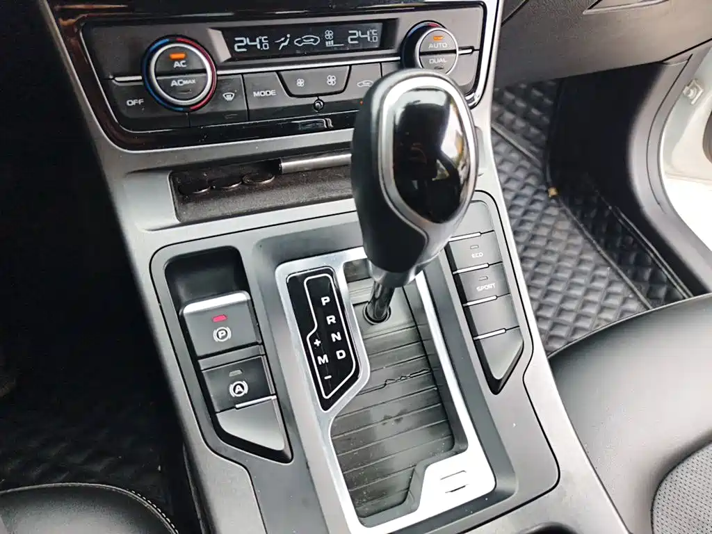 Geely Emgrand GL — миниатюра 15