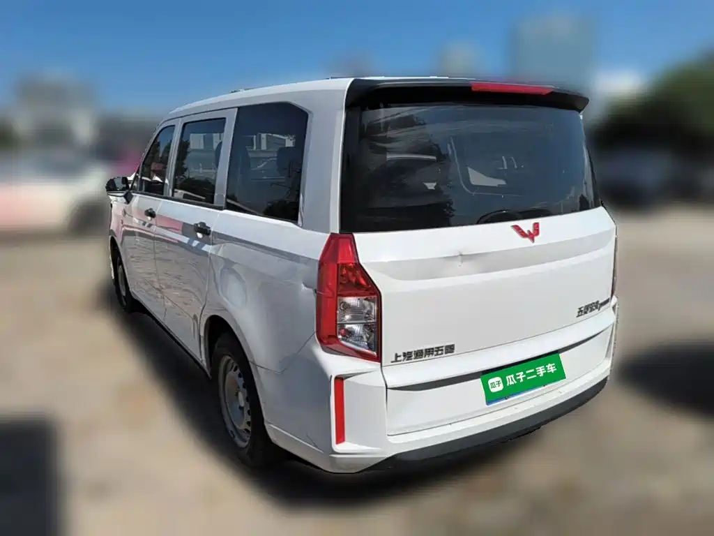 Wuling Hongguang PLUS — миниатюра 7