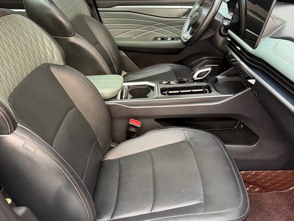 Geely Haoyue L — миниатюра 4