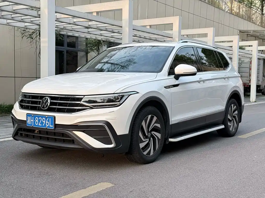 Volkswagen Tiguan L 2024