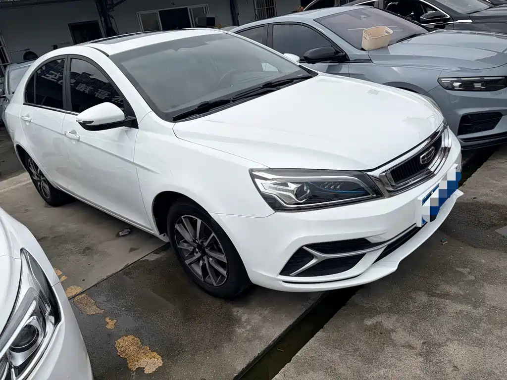 Geely Emgrand — миниатюра 3