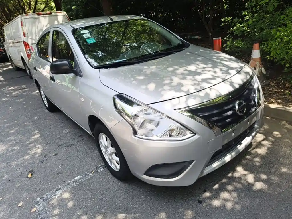 Nissan Sunny — миниатюра 4