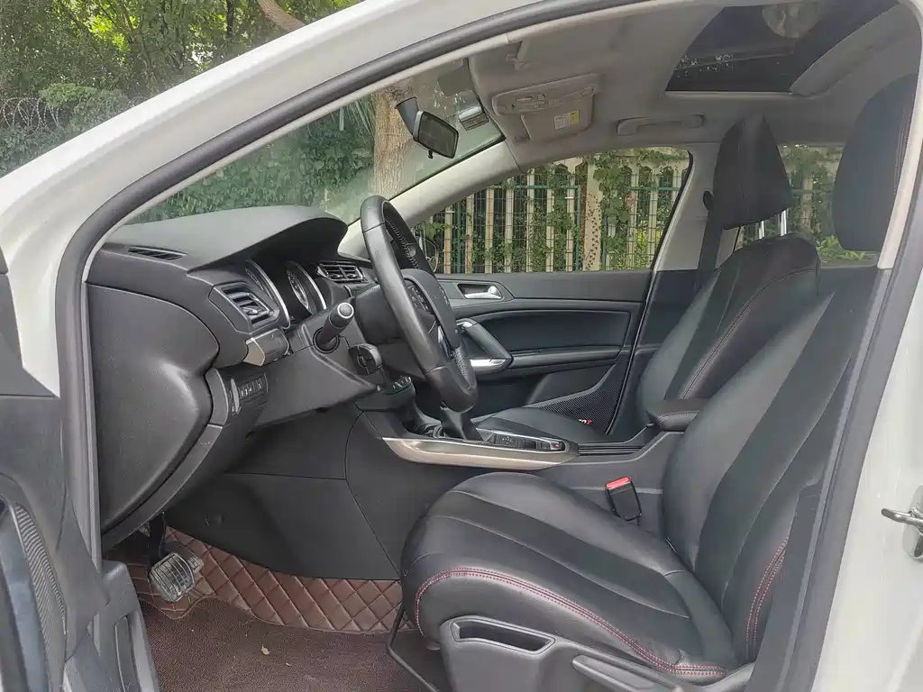 Peugeot 408 — миниатюра 4