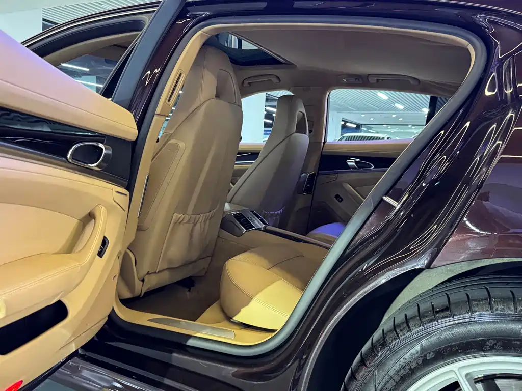 Porsche Panamera — миниатюра 17