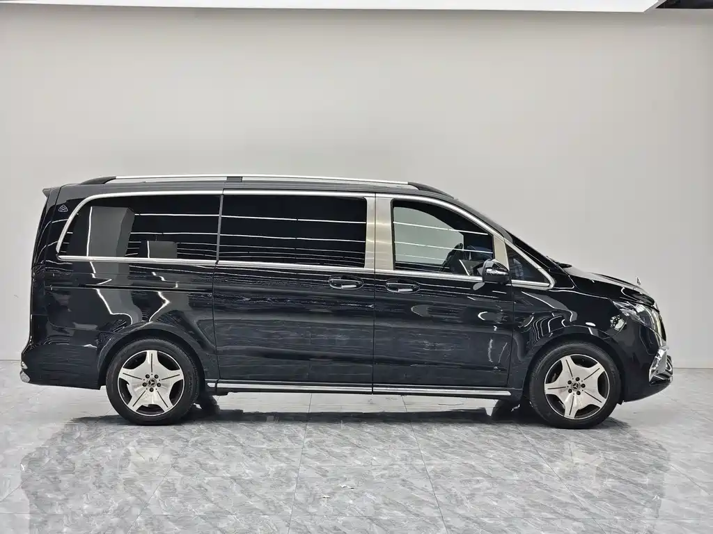 MERCEDES-BENZ V CLASS