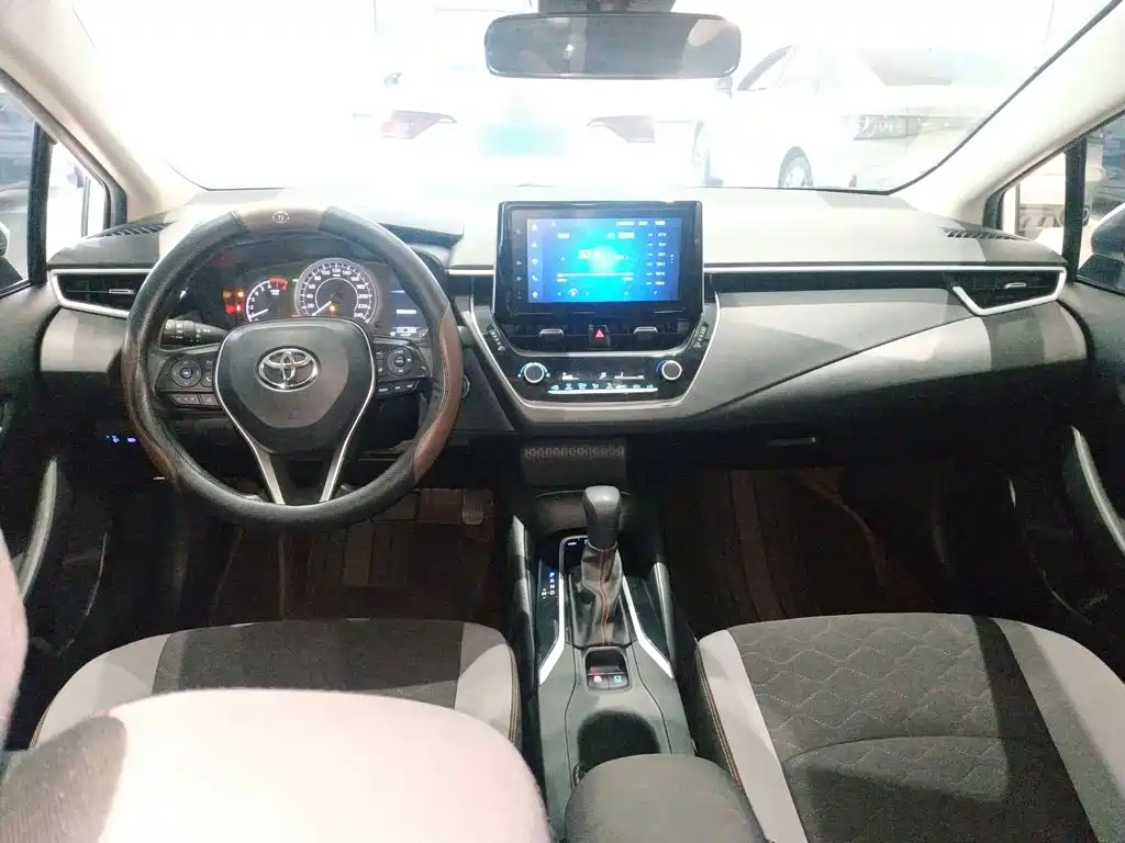 Toyota Corolla — миниатюра 10