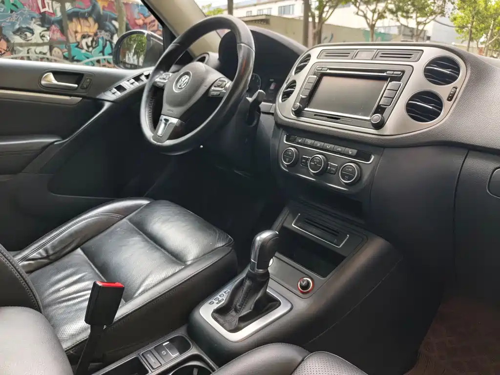 Volkswagen Tiguan — миниатюра 9