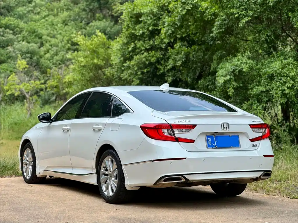 Honda Accord — миниатюра 4