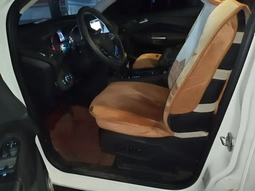Ford Kuga — миниатюра 11