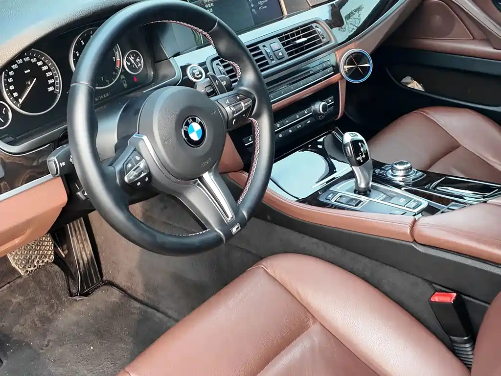 BMW 5 Series (Import) — миниатюра 17