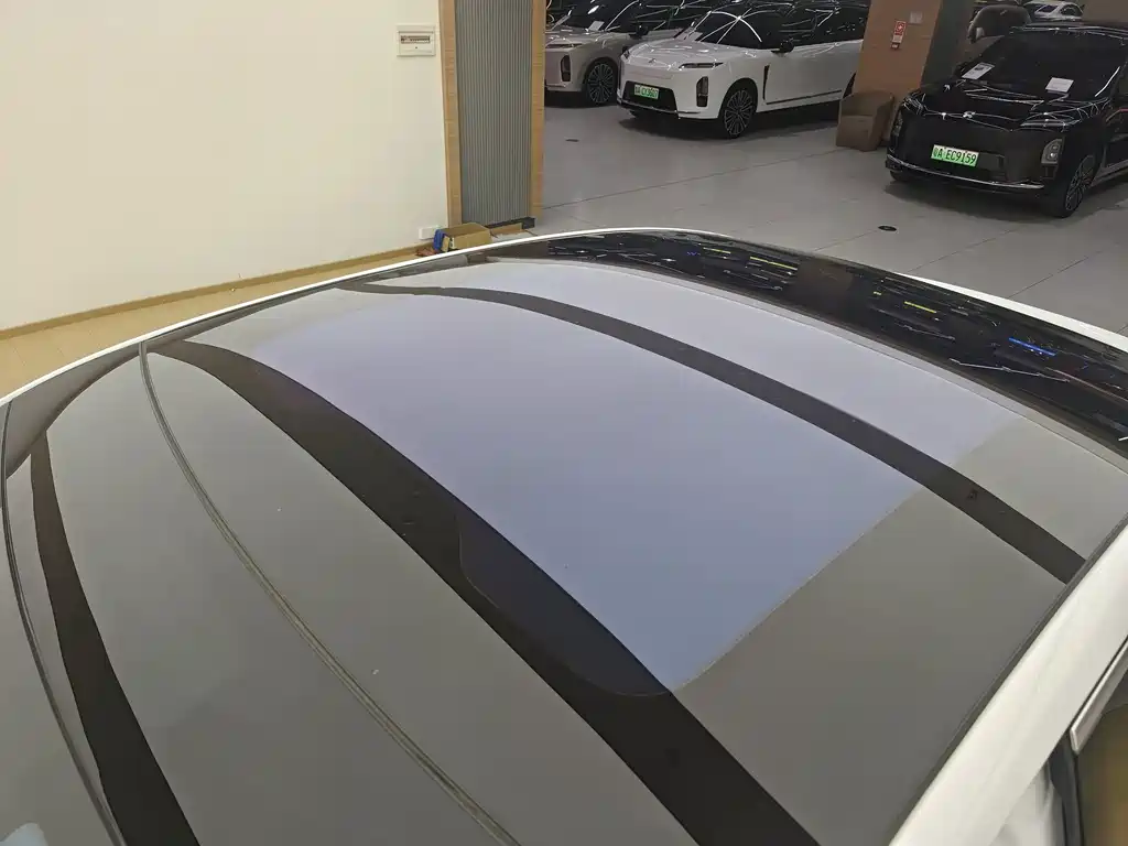 NIO EC6 — миниатюра 27
