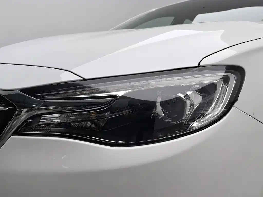 Buick Excelle — миниатюра 7