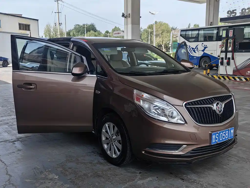 Buick GL8 2019