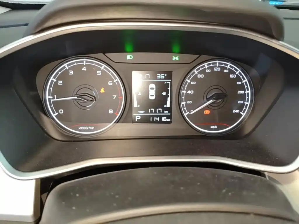 Geely Binyue — миниатюра 12