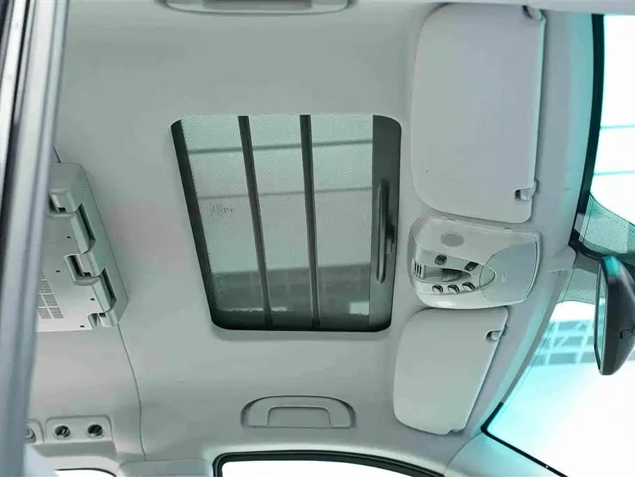 Mercedes-Benz Viano — миниатюра 31