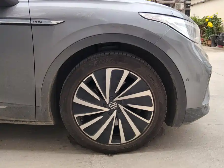 Volkswagen ID.4 X — миниатюра 6