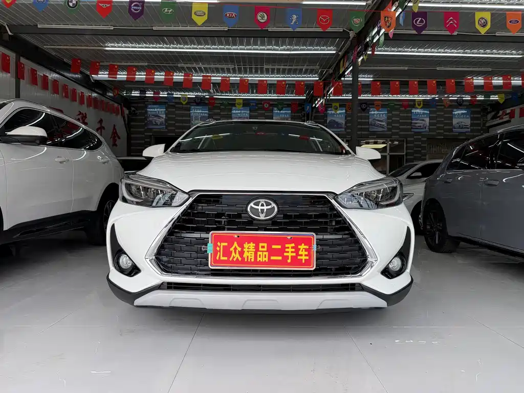 Toyota Yaris L — миниатюра 3