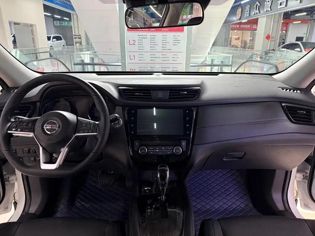Nissan X-Trail — миниатюра 4