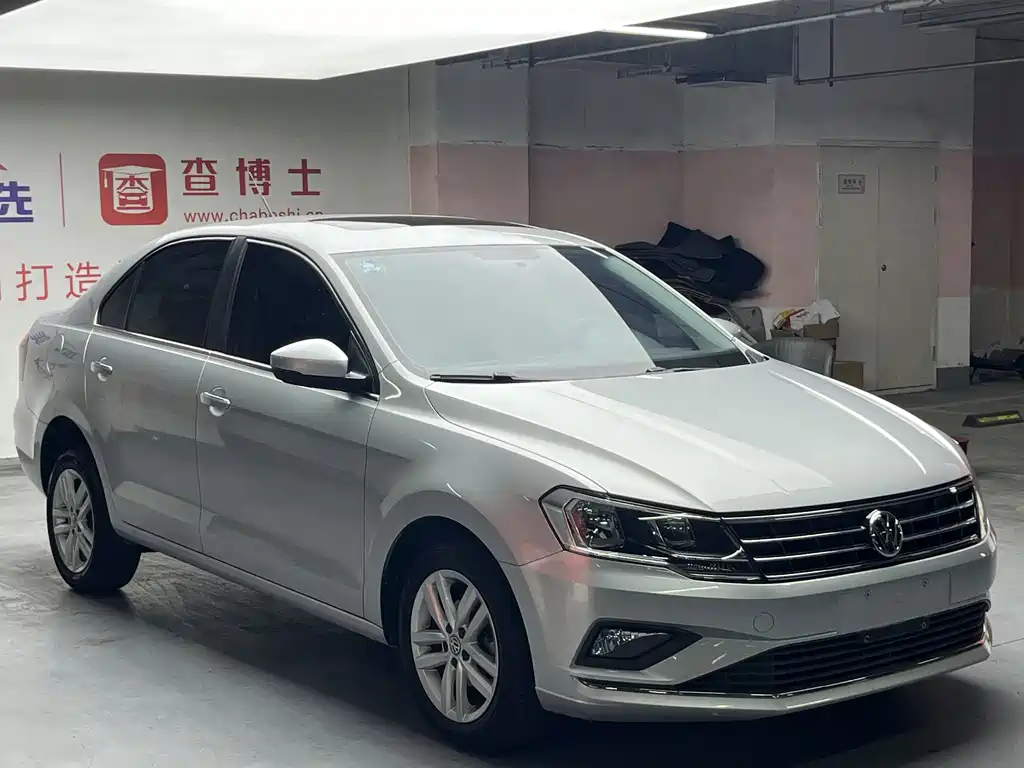 Volkswagen Jetta — миниатюра 2