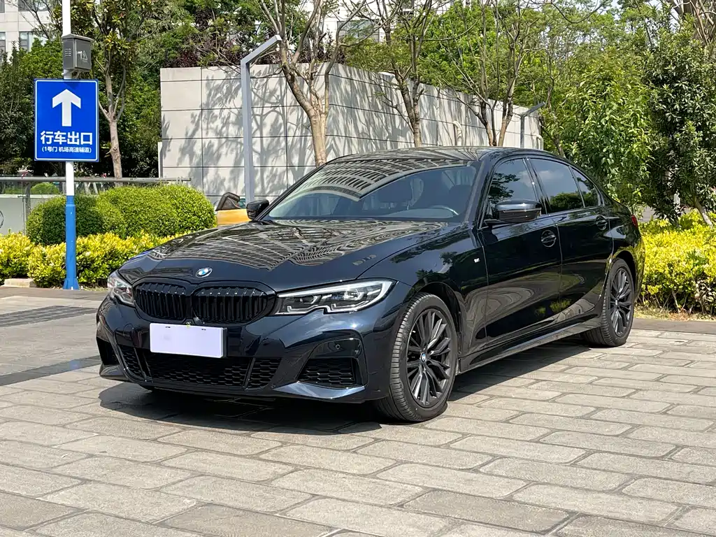 BMW 3 Series 2022