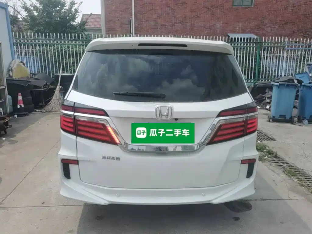 Honda Elysion — миниатюра 6
