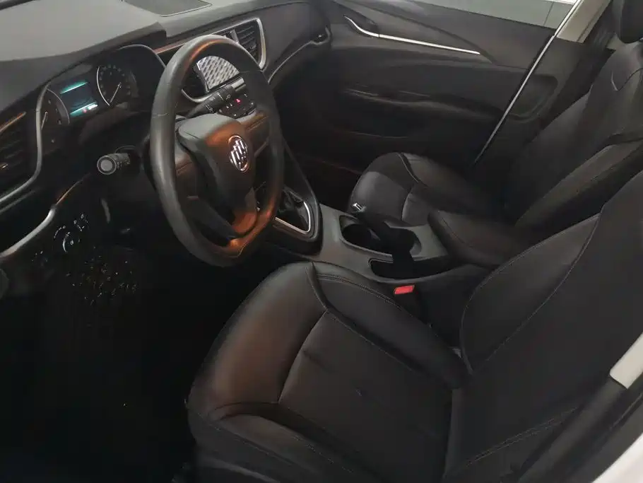 Buick Excelle — миниатюра 9