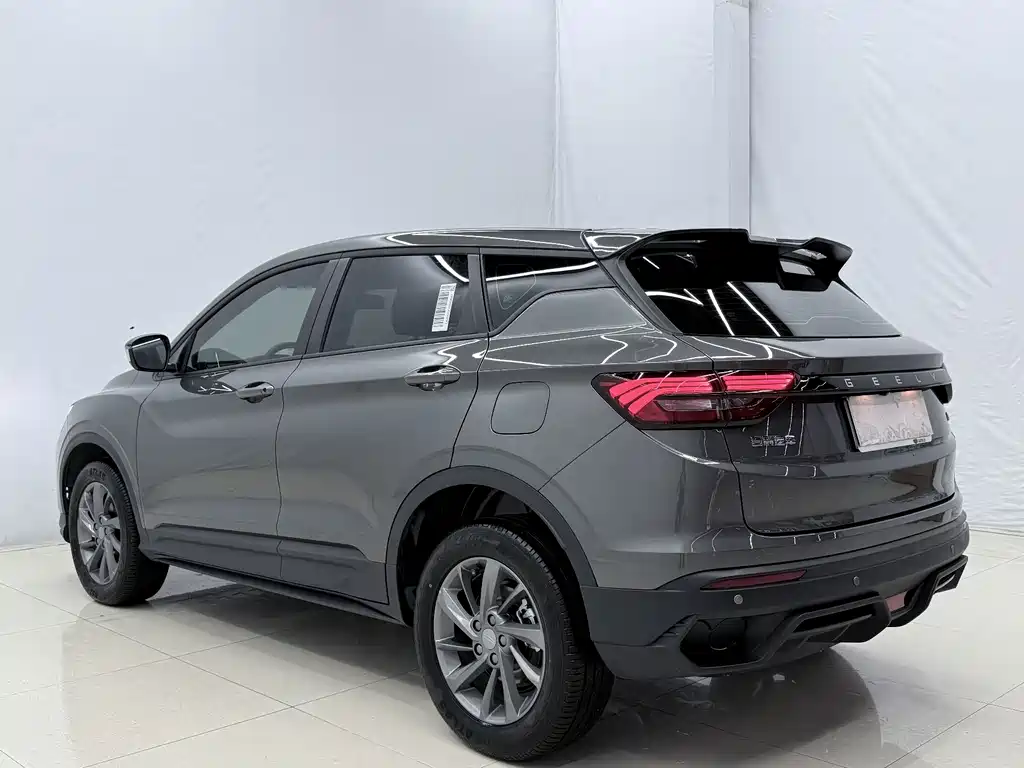 Geely Binyue — миниатюра 13