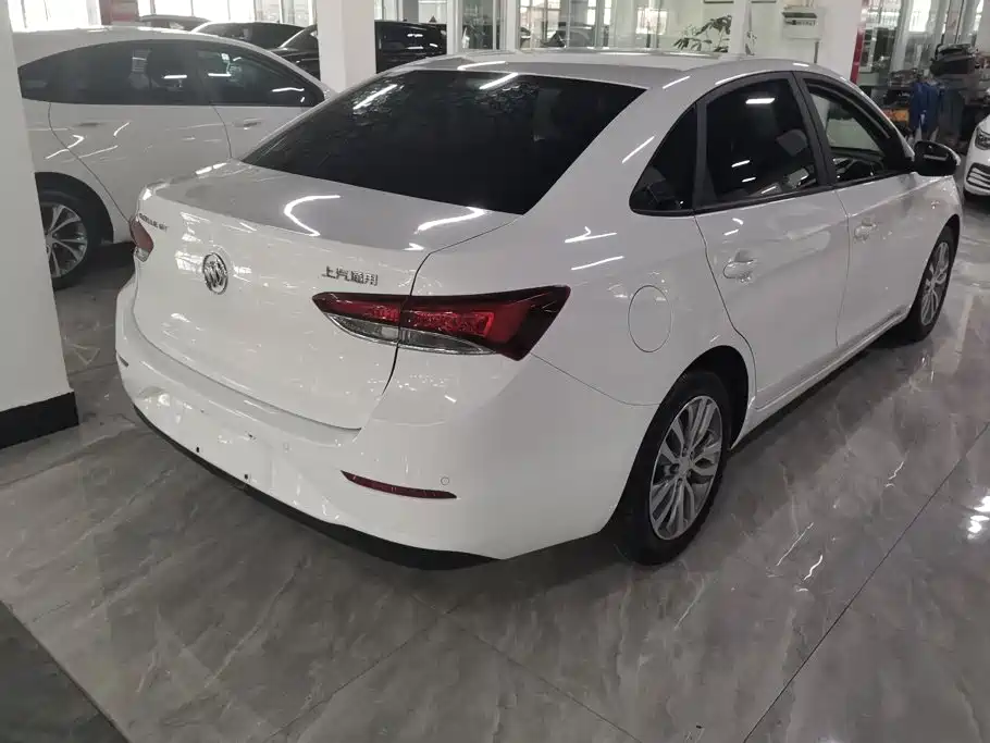 Buick Excelle — миниатюра 3