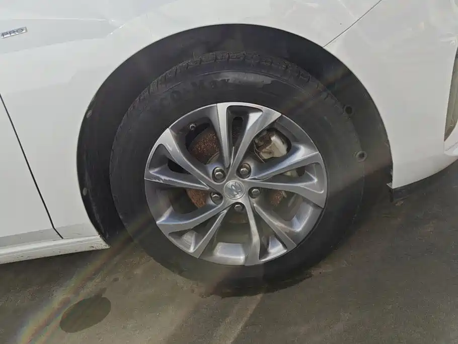 Buick Verano — миниатюра 6
